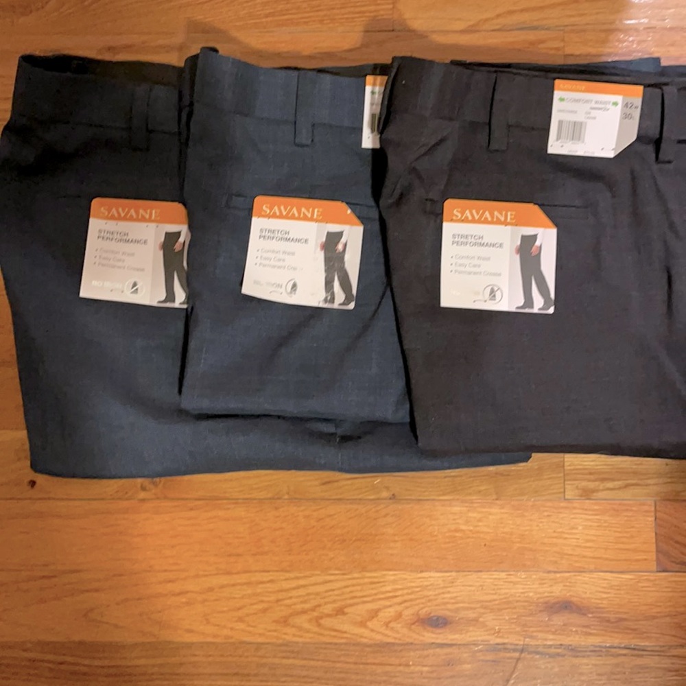 3 Pair Men’s Savane pants. (2) 42x30 (1) 44x30